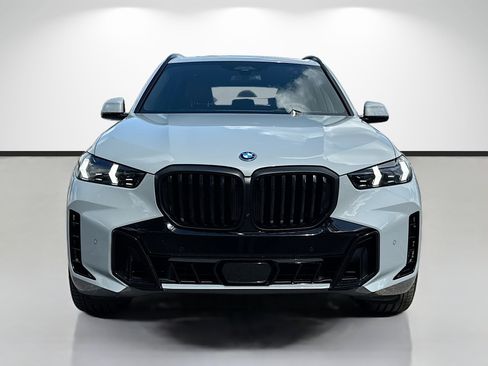 New 2026 BMW X5 xDrive50e w/ Executive Package AWD/4WD image 8