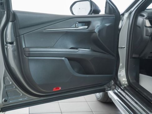 New 2026 Toyota Camry SE FWD image 37