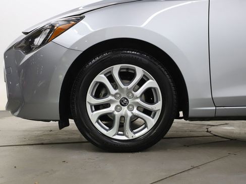 Used 2018 Toyota Yaris iA image 28