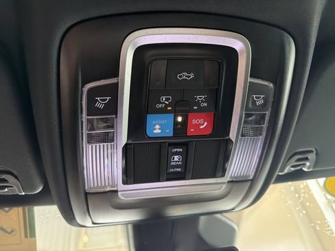 Used 2026 RAM 1500 Lone Star AWD/4WD image 25