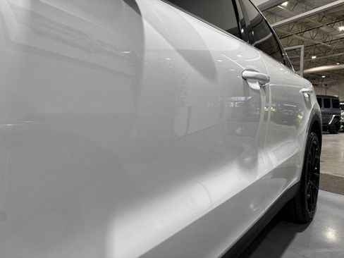 Used 2019 Porsche Cayenne image 25