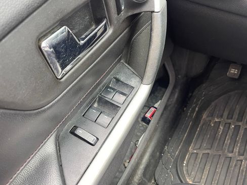 Used 2013 Ford Edge SEL FWD image 9