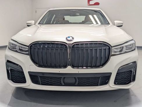 Used 2021 BMW 750i xDrive w/ Luxury Rear Seating Package AWD/4WD image 27