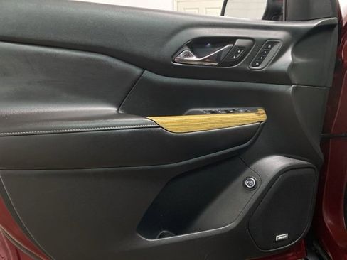 Used 2017 GMC Acadia Denali w/ Technology Package image 34