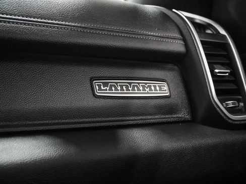 Certified 2019 RAM 1500 Laramie image 32