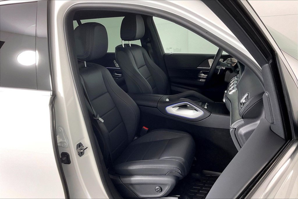 Used 2026 Mercedes-Benz GLS 450 4MATIC image 7