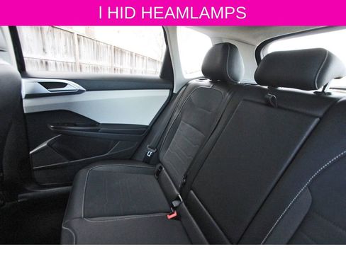 Used 2025 Volkswagen Taos SE image 12