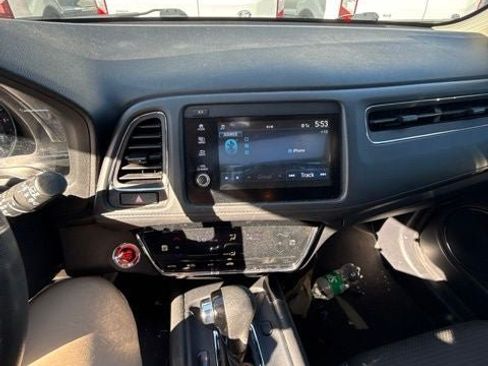 Used 2020 Honda HR-V EX image 28