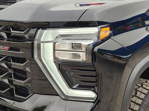 New 2026 Chevrolet Silverado 2500 ZR2 w/ ZR2 Bison Edition AWD/4WD image 5