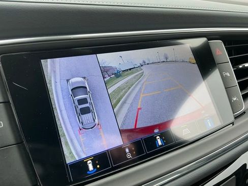 Used 2024 Buick Enclave Essence w/ Experience Buick Package image 29