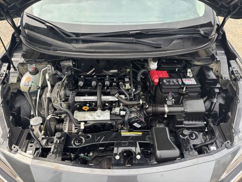 Used 2025 Nissan Versa SV image 29