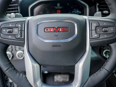 New 2026 GMC Sierra 1500 SLT image 13