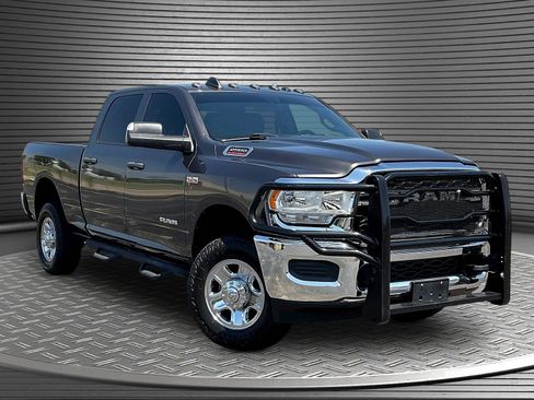 Used 2022 RAM 2500 Tradesman AWD/4WD image 1
