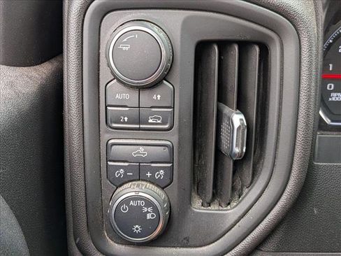 Used 2021 Chevrolet Silverado 1500 Custom w/ Custom Max Trailering Package AWD/4WD image 17