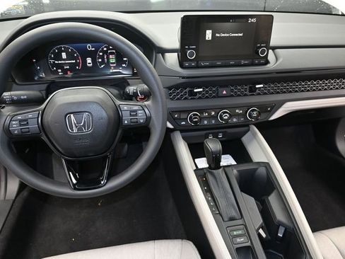 New 2025 Honda Accord SE image 24