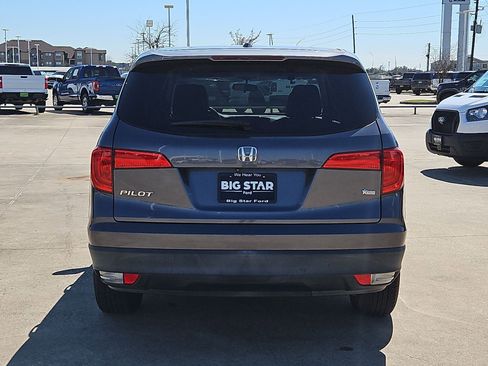 Used 2018 Honda Pilot EX image 5