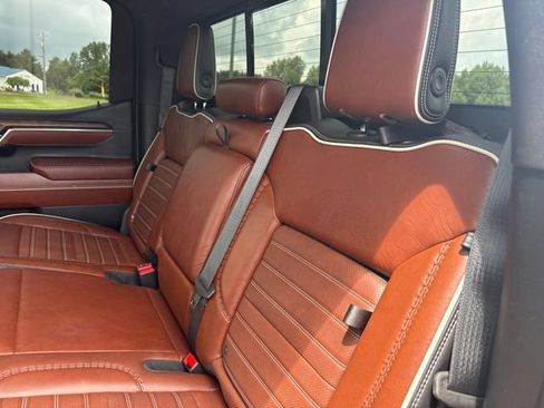 Used 2022 GMC Sierra 1500 Denali Ultimate AWD/4WD image 17