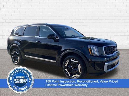 Used 2025 Kia Telluride S image 1