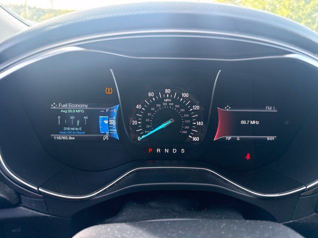 Used 2017 Ford Fusion SE w/ Fusion SE Technology Package FWD image 16