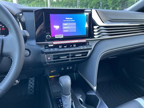 New 2026 Toyota Camry SE FWD image 11