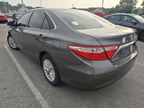 Used 2016 Toyota Camry LE FWD image 5