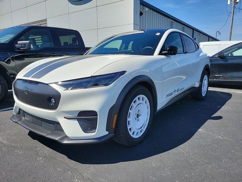 Used 2025 Ford Mustang Mach-E GT image 3