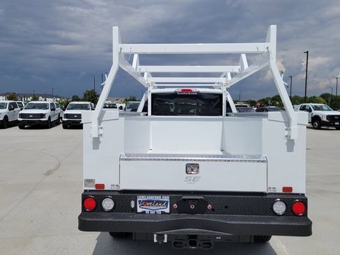 New 2025 Ford F250 XL w/ XL Chrome Package image 7