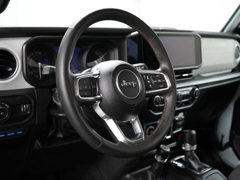 Used 2024 Jeep Wrangler Unlimited Sahara AWD/4WD image 12