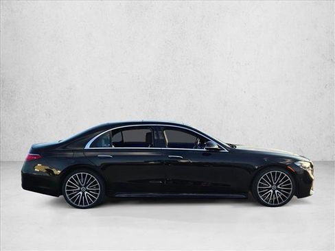 Used 2022 Mercedes-Benz S 580 4MATIC Sedan image 4