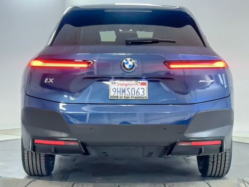 Used 2024 BMW iX xDrive50 w/ Convenience Package AWD/4WD image 7