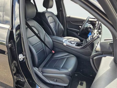 Used 2018 Mercedes-Benz GLC 300 image 17