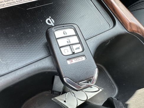 Used 2022 Honda CR-V Touring image 13