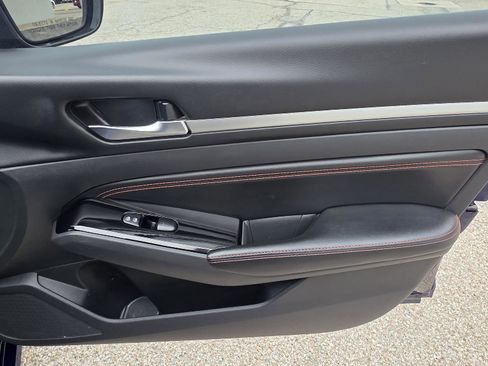 Used 2023 Nissan Altima 2.5 SR FWD image 24
