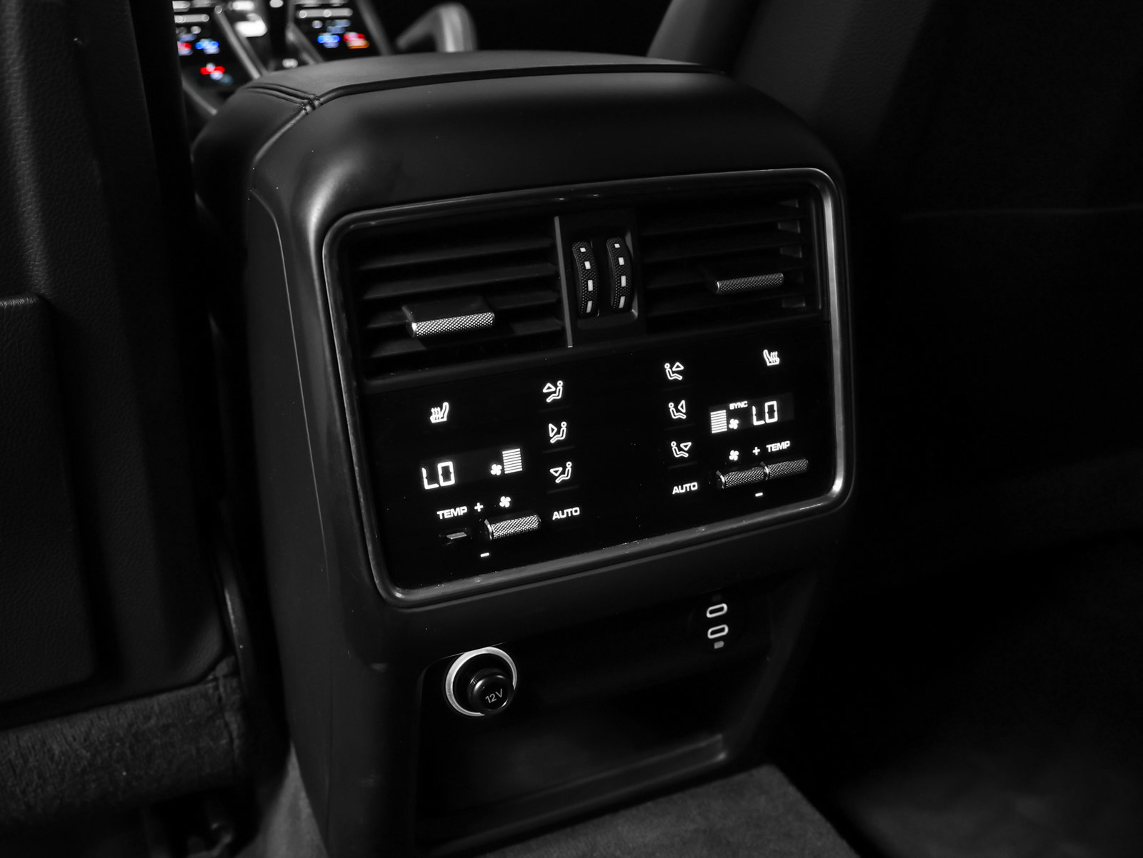 Certified 2021 Porsche Cayenne Turbo AWD/4WD image 45
