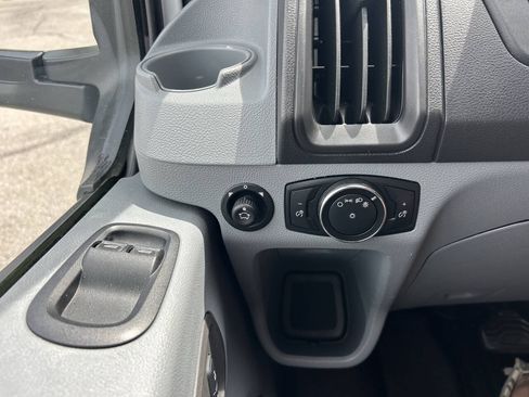 Used 2015 Ford Transit 150 XLT RWD image 14