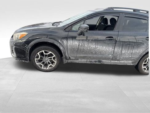 Used 2016 Subaru Crosstrek 2.0i Premium w/ Popular Package #2 image 16