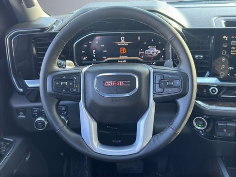 Used 2025 GMC Sierra 1500 Elevation w/ Elevation Premium Package image 15