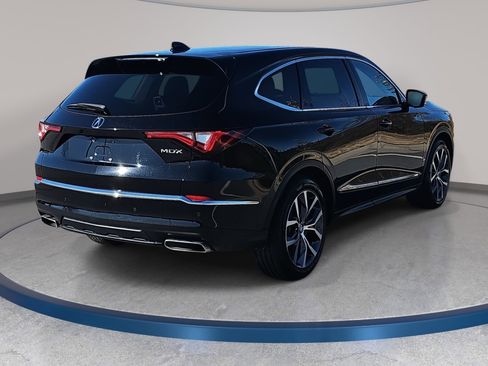 Certified 2024 Acura MDX FWD w/ Technology Package image 5