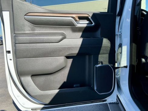 Used 2023 Chevrolet Silverado 1500 LT Trail Boss w/ Protection Package image 31