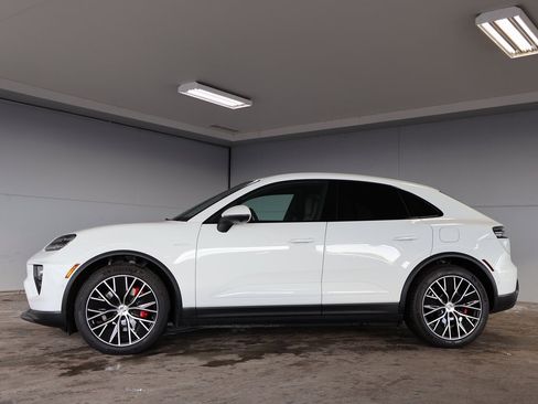 Used 2025 Porsche Macan 4S Electric image 2