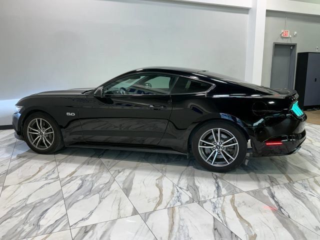 Used 2016 Ford Mustang GT RWD image 9