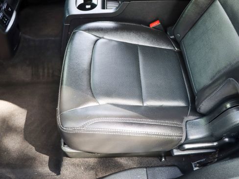 Used 2018 Ford Explorer Limited w/ Ford Safe & Smart Package image 18