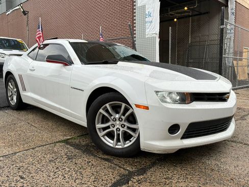 Used 2015 Chevrolet Camaro LS RWD image 4