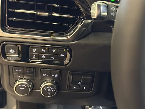 New 2026 GMC Yukon XL Elevation w/ Elevation Premium Package image 34