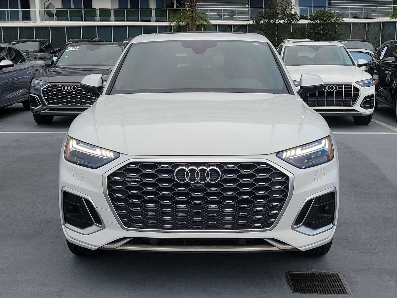 Certified 2023 Audi Q5 2.0T Prestige w/ Prestige Package AWD/4WD image 9