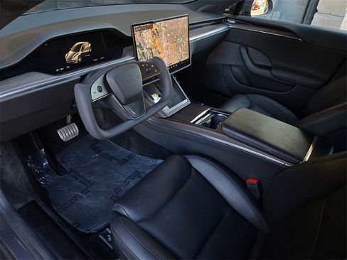 Used 2021 Tesla Model S Long Range image 9