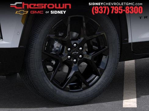 New 2026 Chevrolet Traverse RS w/ LPO, Floor Liner Package AWD/4WD image 9