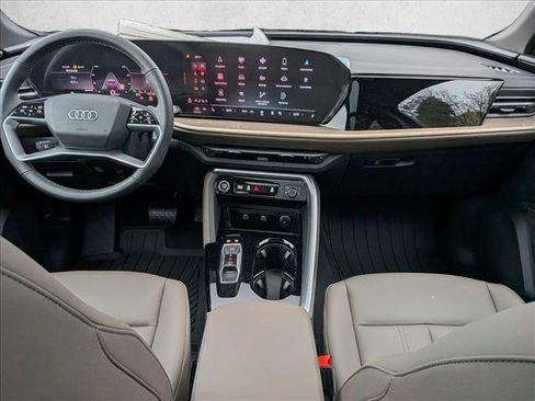 New 2025 Audi Q5 Premium Plus image 15