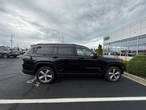 Used 2021 Jeep Grand Cherokee L Limited AWD/4WD image 4