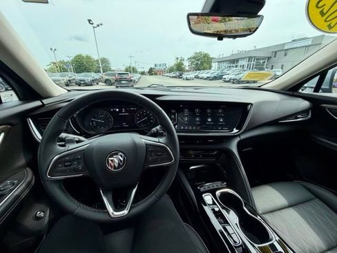 Used 2023 Buick Envision Avenir AWD/4WD image 15